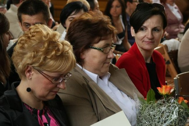 Pożegnanie trzecioklasistów w LO nr 4 (zdjęcia)