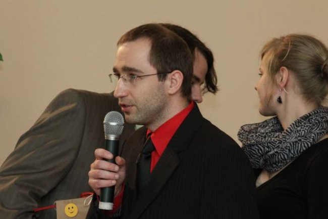 Absolwenci opuszczają mury III LO (zdjęcia)