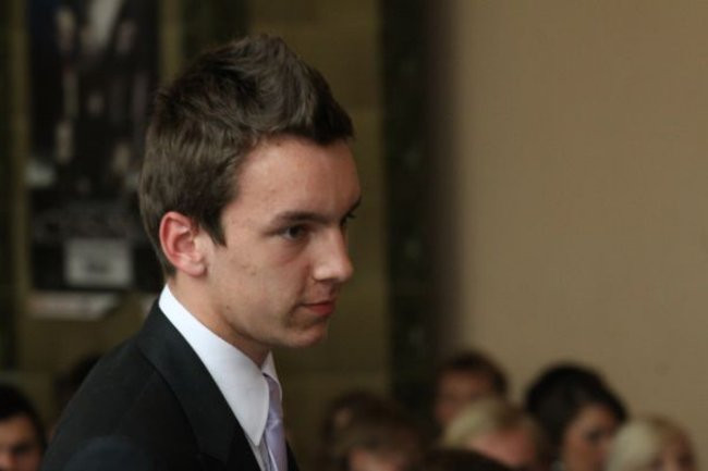 Absolwenci opuszczają mury III LO (zdjęcia)