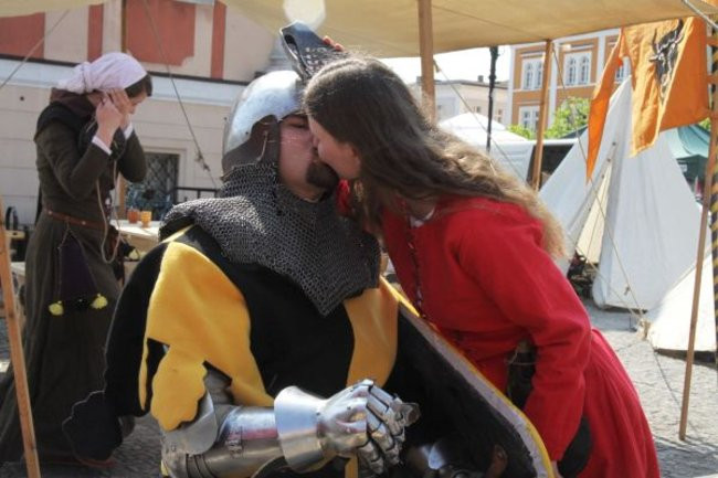 Bruk Starówki wyszlifowany (zdjęcia)