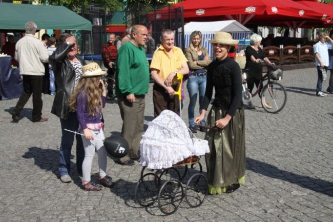 Bruk Starówki wyszlifowany (zdjęcia)