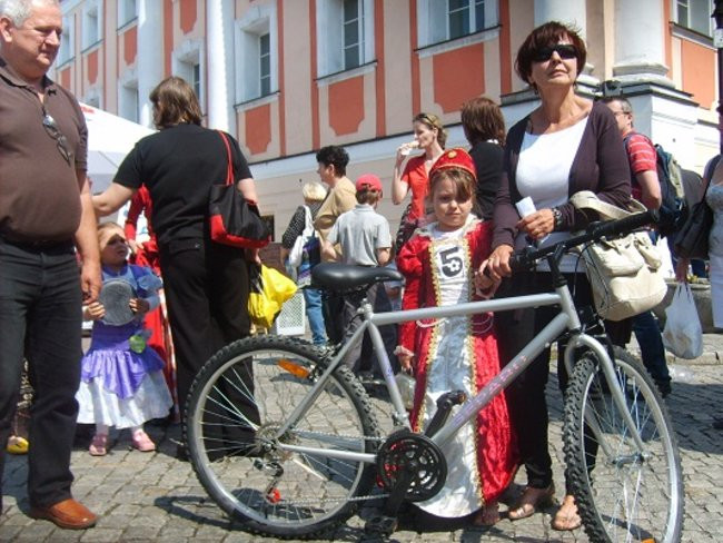 Bruk Starówki wyszlifowany (zdjęcia)