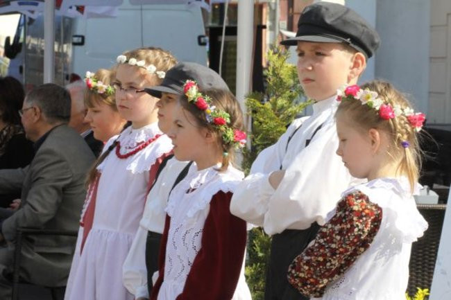 Bruk Starówki wyszlifowany (zdjęcia)