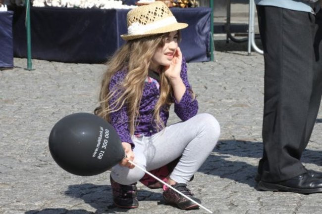 Bruk Starówki wyszlifowany (zdjęcia)