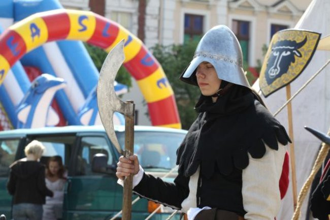 Bruk Starówki wyszlifowany (zdjęcia)