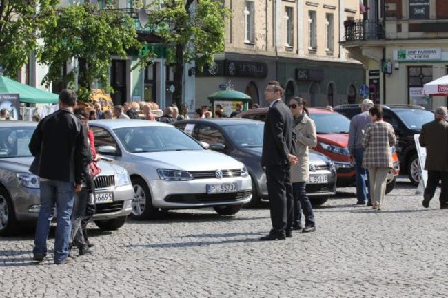 Bruk Starówki wyszlifowany (zdjęcia)