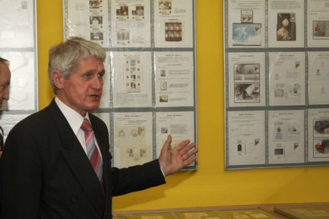 Papież na znaczkach (zdjęcia)