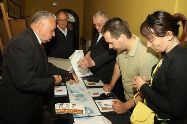 Papież na znaczkach (zdjęcia)