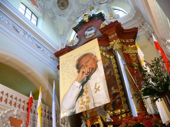 Koncert beatyfikacyjny w farze (zdjęcia)