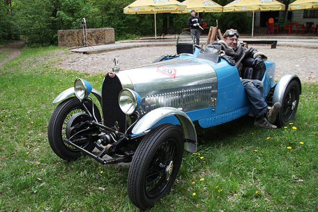 Zabytkowe pojazdy widać wszędzie (zdjęcia)