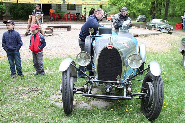Zabytkowe pojazdy widać wszędzie (zdjęcia)