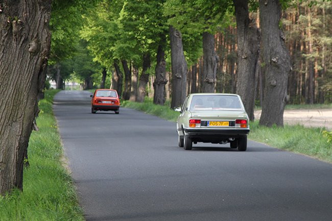 Zabytkowe pojazdy widać wszędzie (zdjęcia)