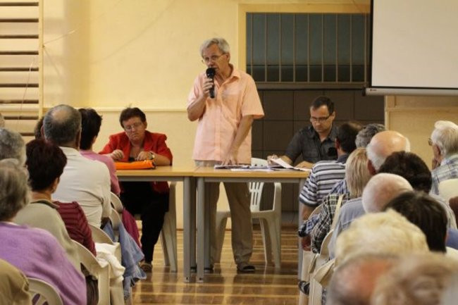 Członkowie LSM zbierają podpisy (zdjęcia)