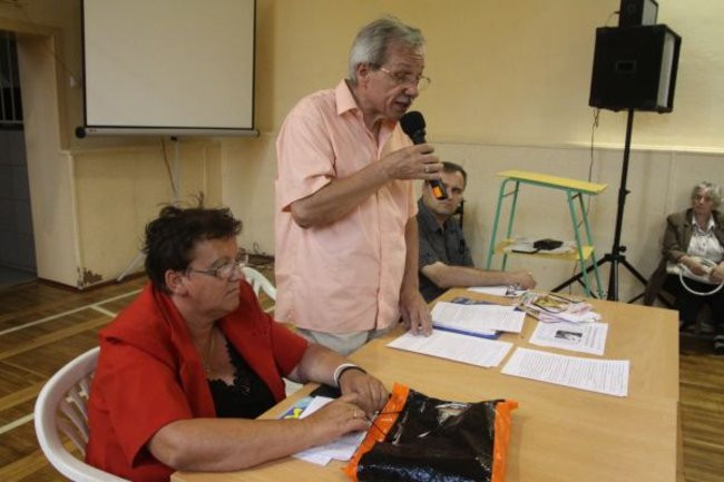 Członkowie LSM zbierają podpisy (zdjęcia)