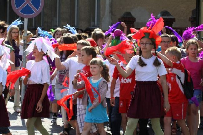 Tęczowy festyn z Marią Konopnicką (zdjęcia)