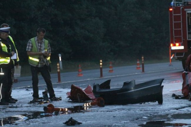 Czołówka na szosie rydzyńskiej. Pięć osób nie żyje