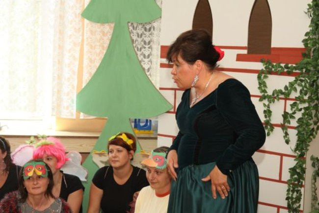 Rodzice wystawili Królewnę Śnieżkę (zdjęcia)