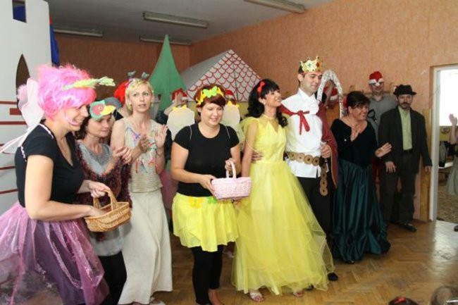 Rodzice wystawili Królewnę Śnieżkę (zdjęcia)