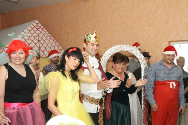 Rodzice wystawili Królewnę Śnieżkę (zdjęcia)