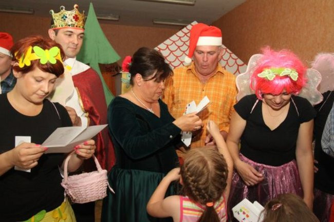 Rodzice wystawili Królewnę Śnieżkę (zdjęcia)