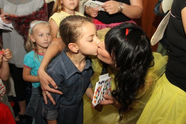 Rodzice wystawili Królewnę Śnieżkę (zdjęcia)