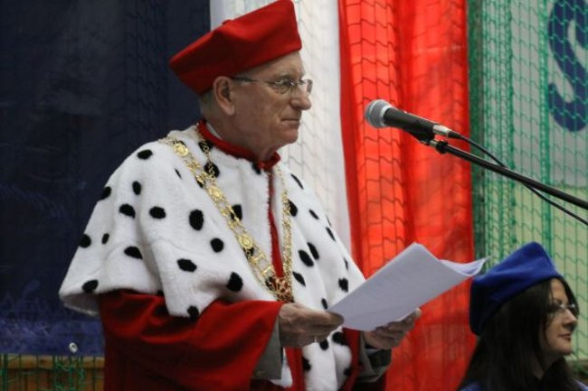 Absolutorium na WSH (zdjęcia)