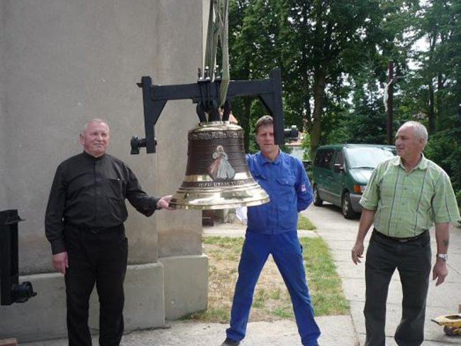 Zabiją dzwony w Wilkowicach (zdjęcia)