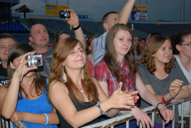 Szpak uciekał... boso! (zdjęcia)