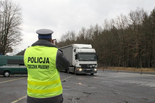 Dziś policja i ITD kontrolują tiry (zdjęcia)