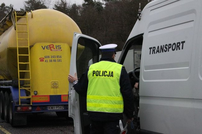 Dziś policja i ITD kontrolują tiry (zdjęcia)