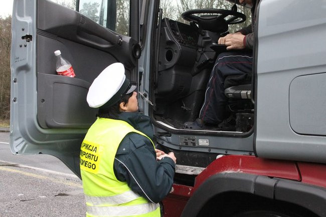 Dziś policja i ITD kontrolują tiry (zdjęcia)