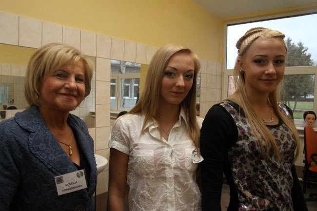 Dziewczyny lecą na fryzjerów (zdjęcia)