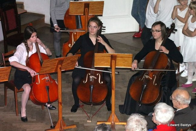 Instrumenty pod choinkę (zdjęcia)
