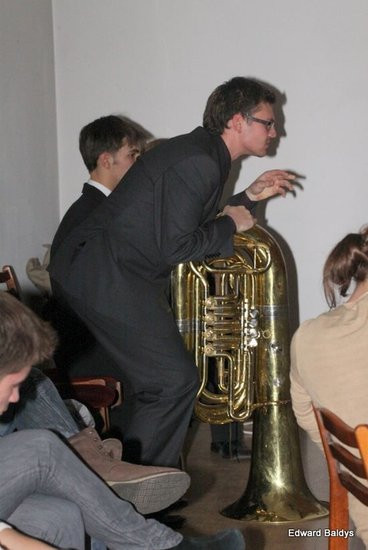 Instrumenty pod choinkę (zdjęcia)