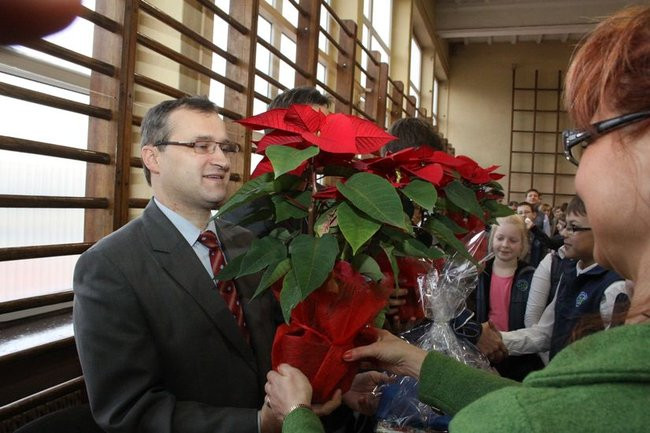 Absolwenci dziesiątki są dumą Leszna (zdjęcia)