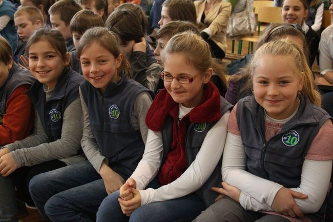 Absolwenci dziesiątki są dumą Leszna (zdjęcia)