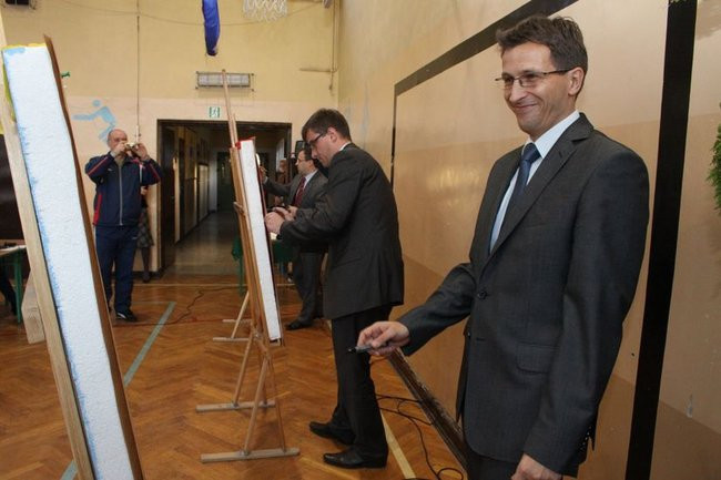 Absolwenci dziesiątki są dumą Leszna (zdjęcia)