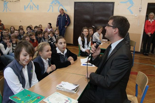 Absolwenci dziesiątki są dumą Leszna (zdjęcia)