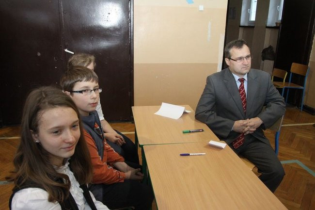 Absolwenci dziesiątki są dumą Leszna (zdjęcia)
