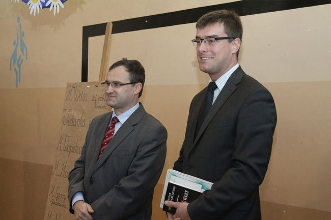 Absolwenci dziesiątki są dumą Leszna (zdjęcia)