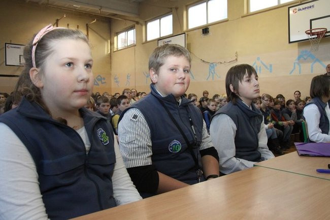 Absolwenci dziesiątki są dumą Leszna (zdjęcia)