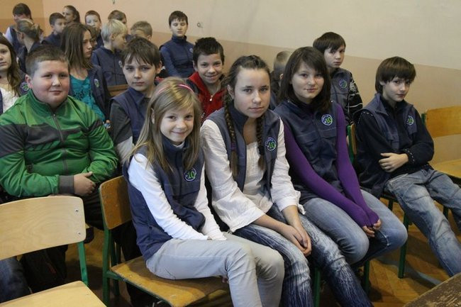 Absolwenci dziesiątki są dumą Leszna (zdjęcia)