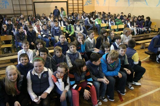 Absolwenci dziesiątki są dumą Leszna (zdjęcia)