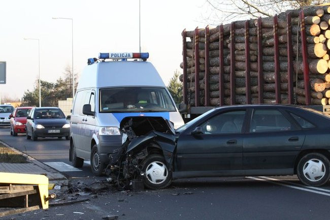 Renault kompletnie strzaskane (zdjęcia)