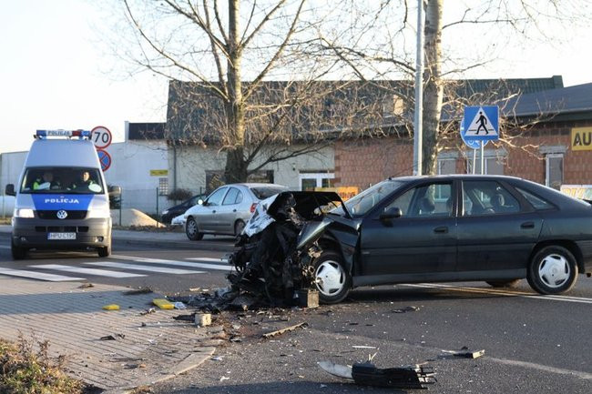 Renault kompletnie strzaskane (zdjęcia)
