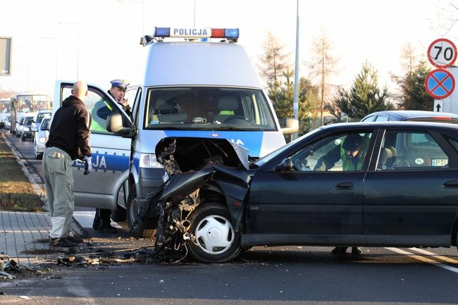 Renault kompletnie strzaskane (zdjęcia)