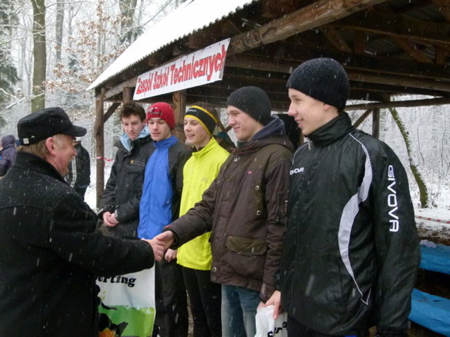 Bieg w zimowej scenerii (zdjęcia)