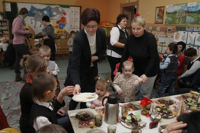 Gwiazdor odwiedził przedszkole w Kątach (zdjęcia)