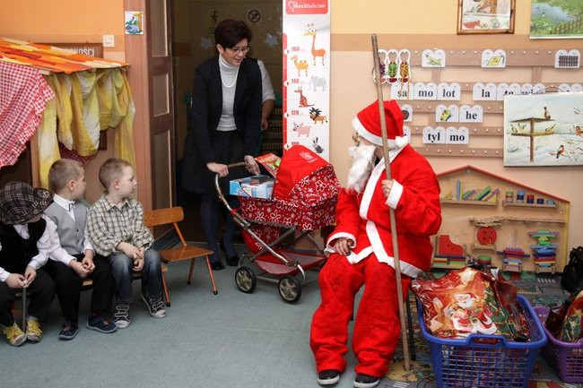 Gwiazdor odwiedził przedszkole w Kątach (zdjęcia)