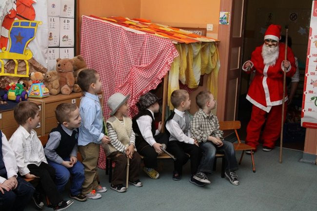 Gwiazdor odwiedził przedszkole w Kątach (zdjęcia)